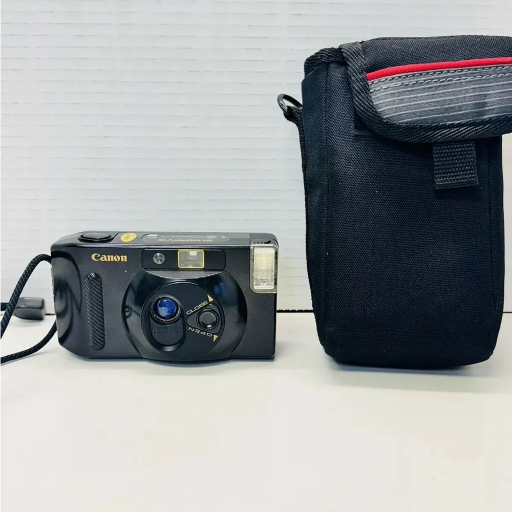 Canon Snappy 35mm Point & Shoot Film Camera Fully Automatic , UNTESTED